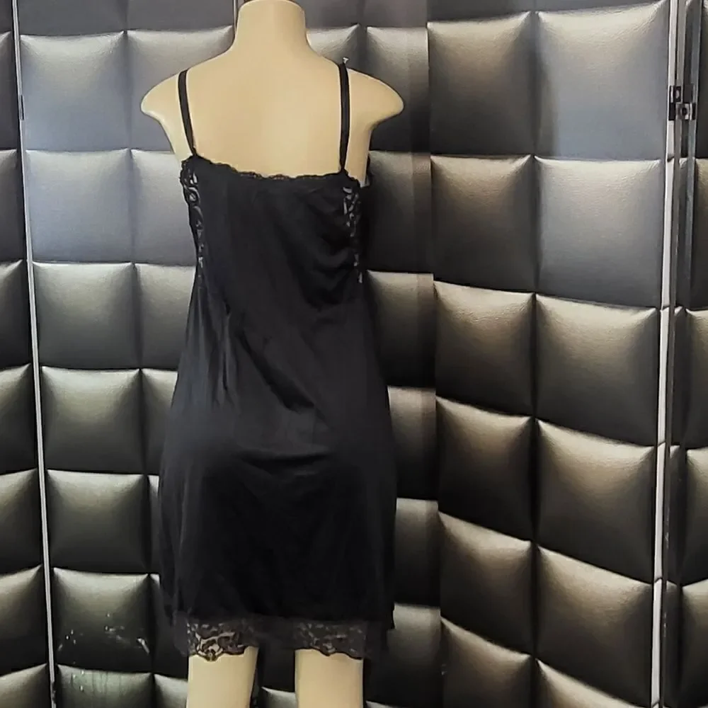 Black nylon slip
